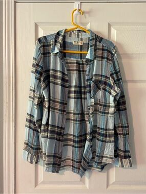 Light Blue Plaid Button-Up Shirt